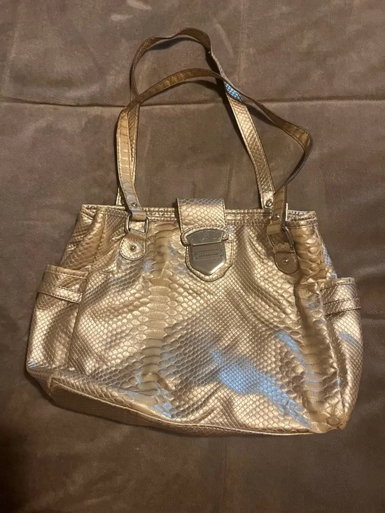 Metallic Gold Python-Texture purse - Picture 1 of 9